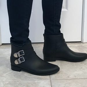 Vince Camuto Short Rain Boots